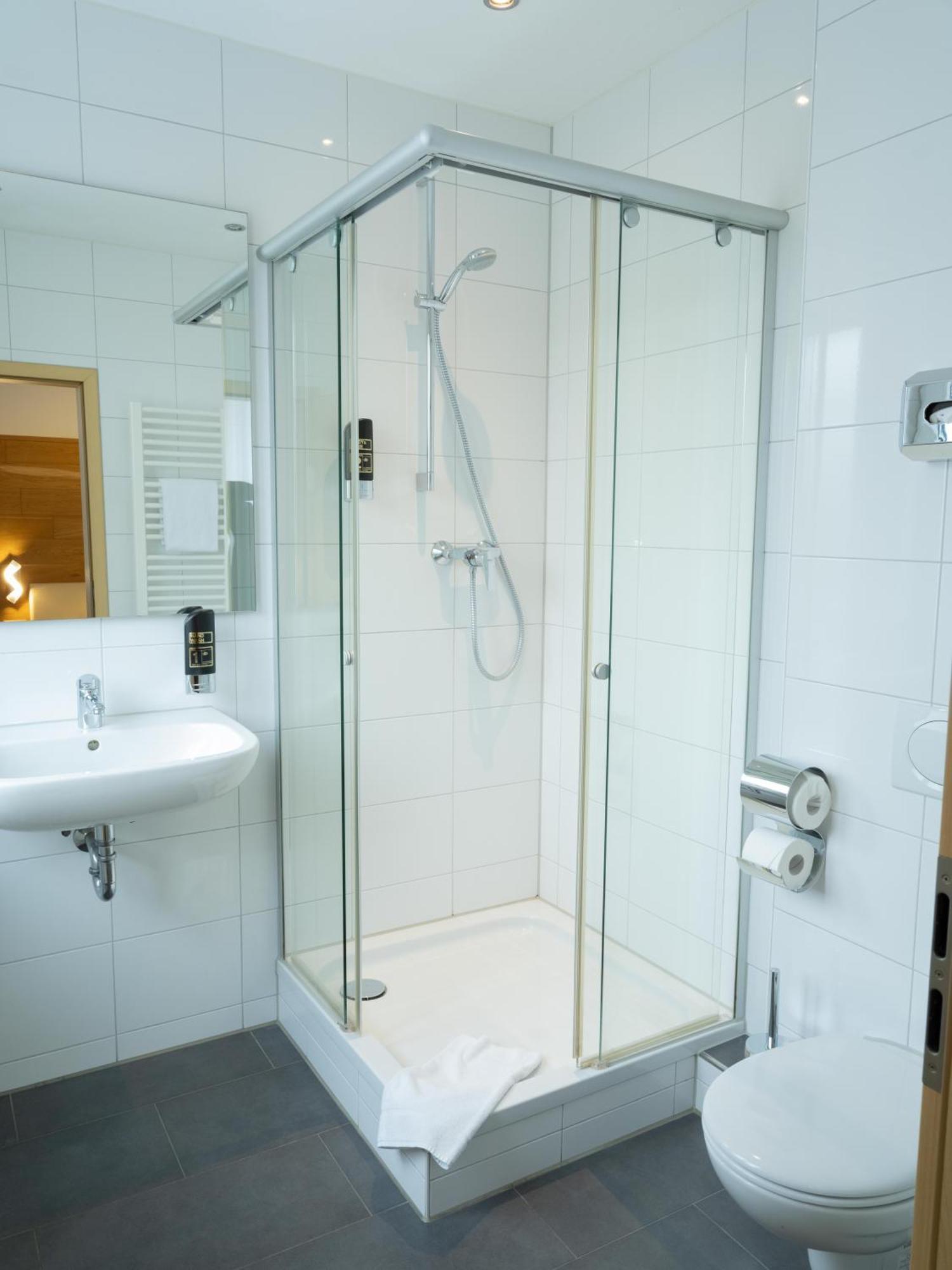 Donauhotel Hotel 3*