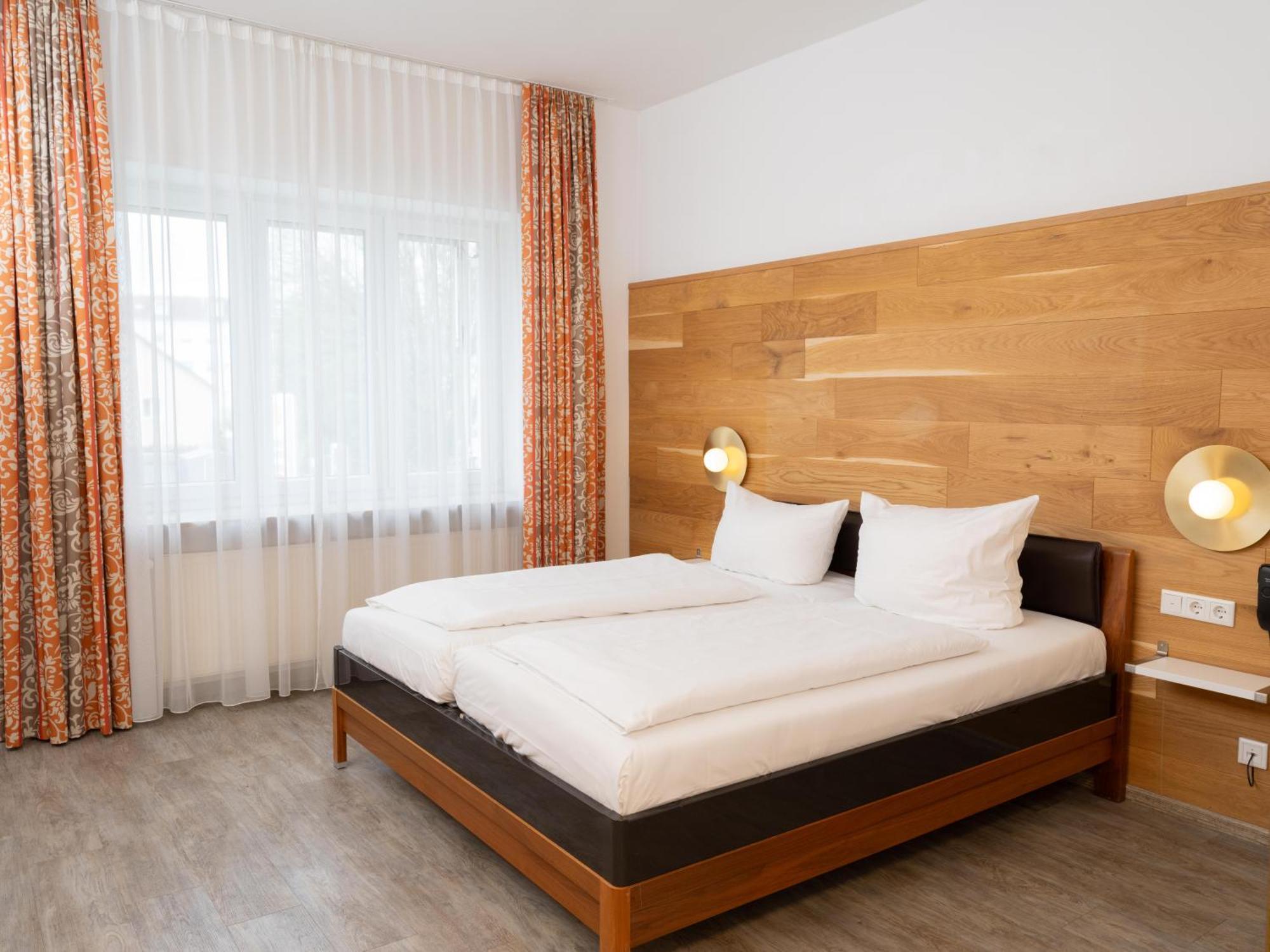 Donauhotel 3*